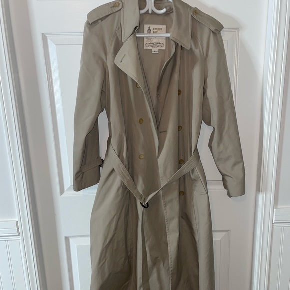 Trench Coat - Perfect Oversized Fit - Picture 4 of 6